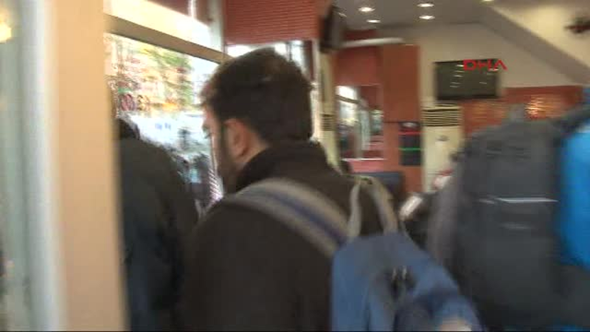 Polise Satrançlı Tepki