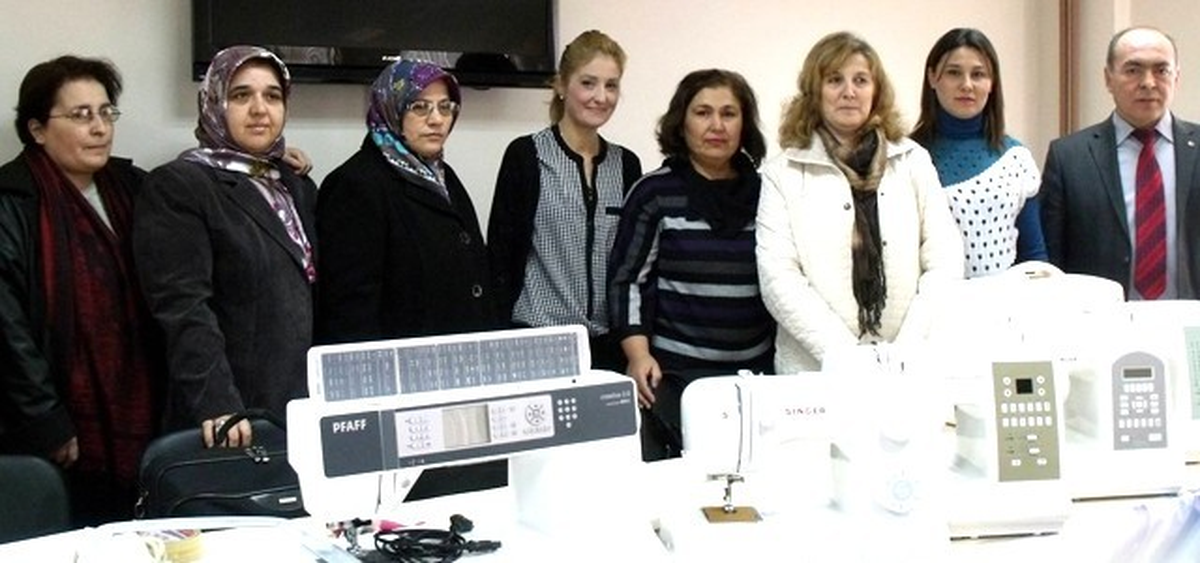 Salihli Hem\'de 56 Bin 656 Kişi Eğitim Gördü