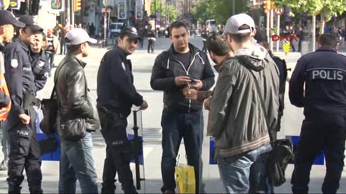 Taksim Çevresinde Turistlerin Zor Anları