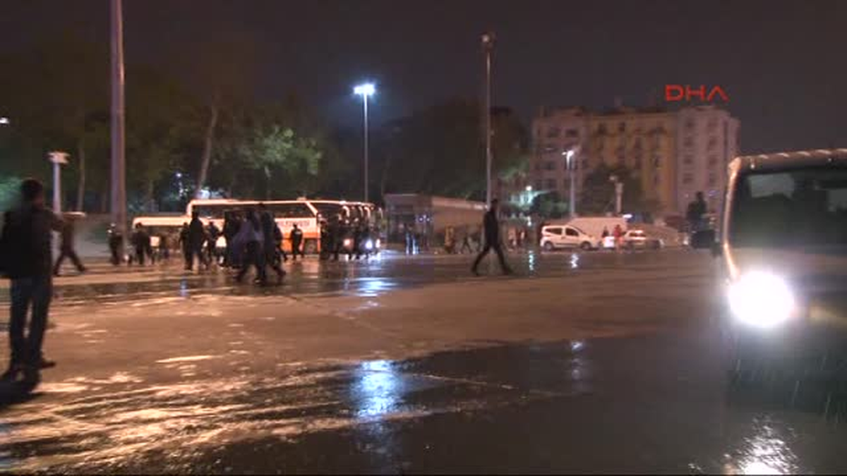 Taksim Meydanı Açıldı