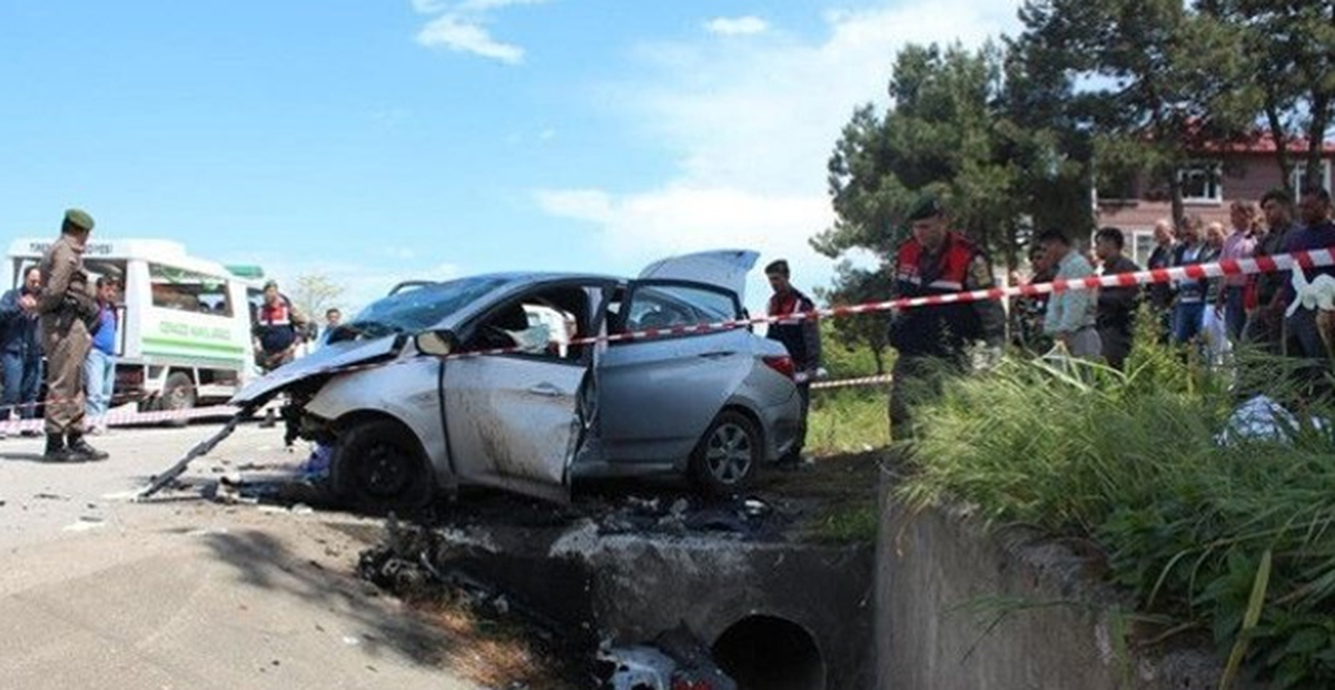 Tireboul\'da Feci Kaza: 3 Ölü, 1 Yaralı