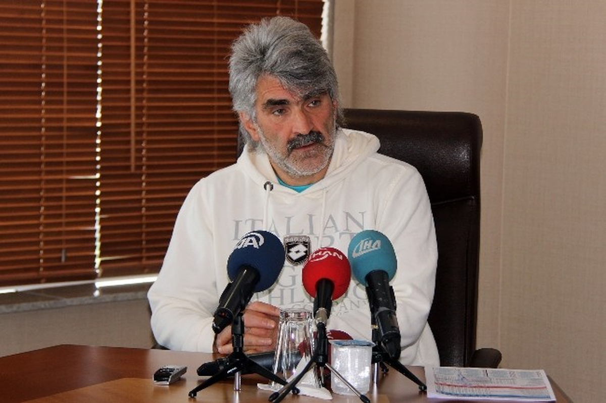 Uğur Tütüneker: Üç Puan Daha Almalıyız