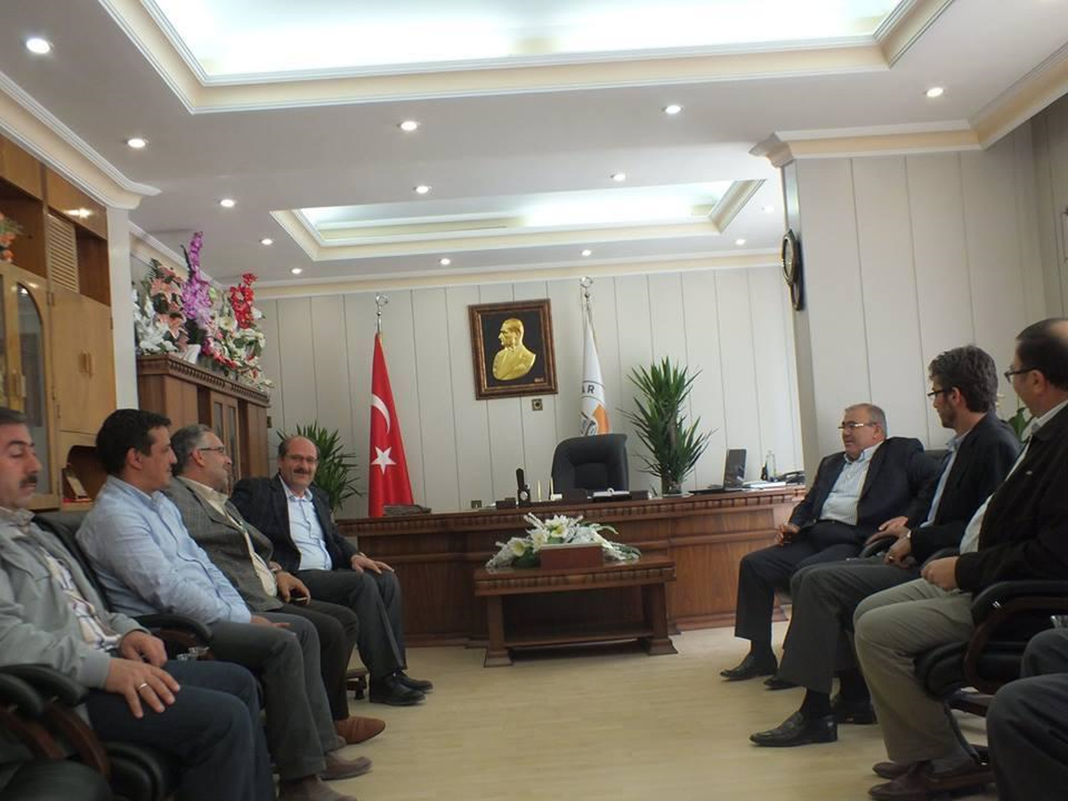 Üzülmez\'den Karapınar Belediye Başkanı Yaka\'ya Ziyaret