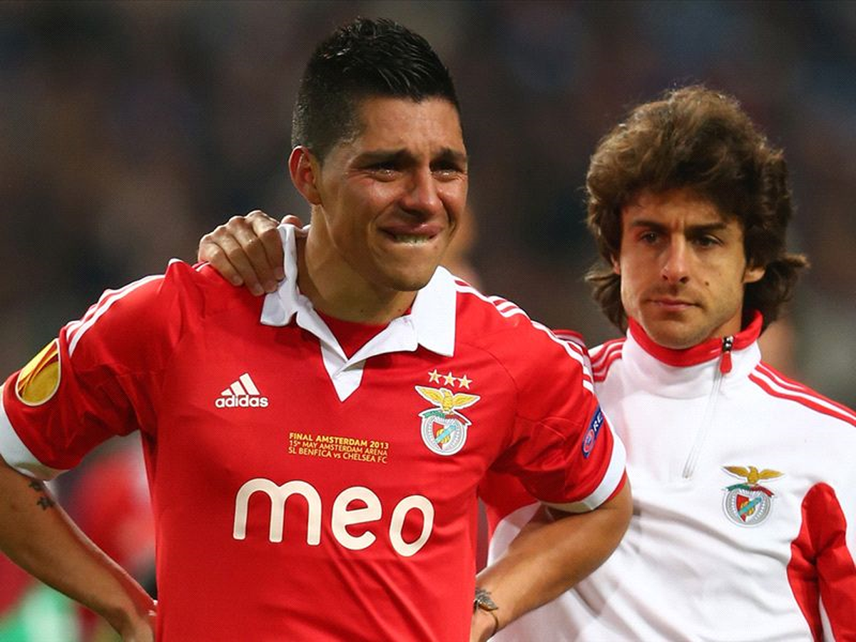 Ve Benfica 10 Kişi!