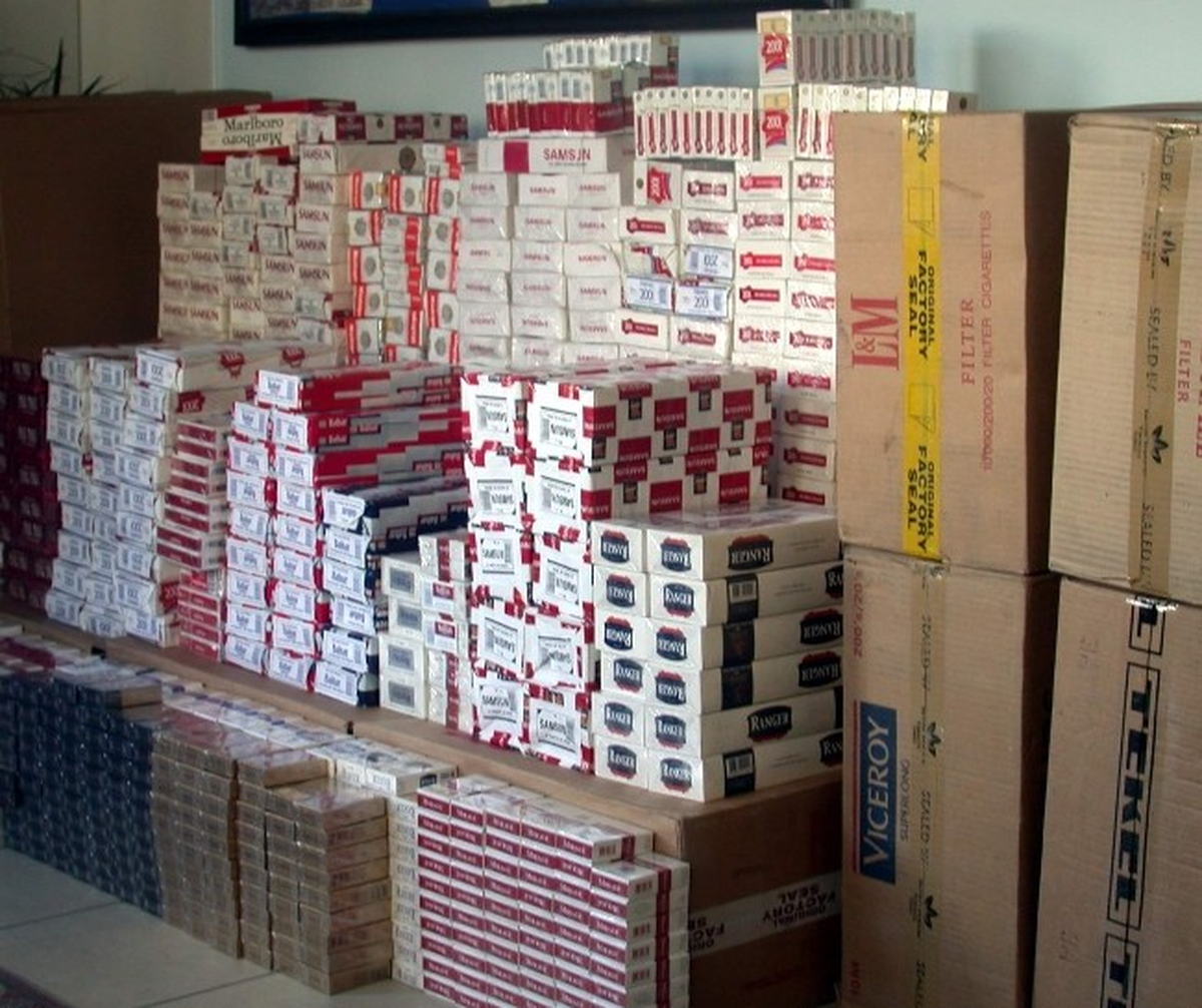 Alanya\'da Gümrük Kaçağı 16 Bin 380 Paket Sigara Ele Geçirildi