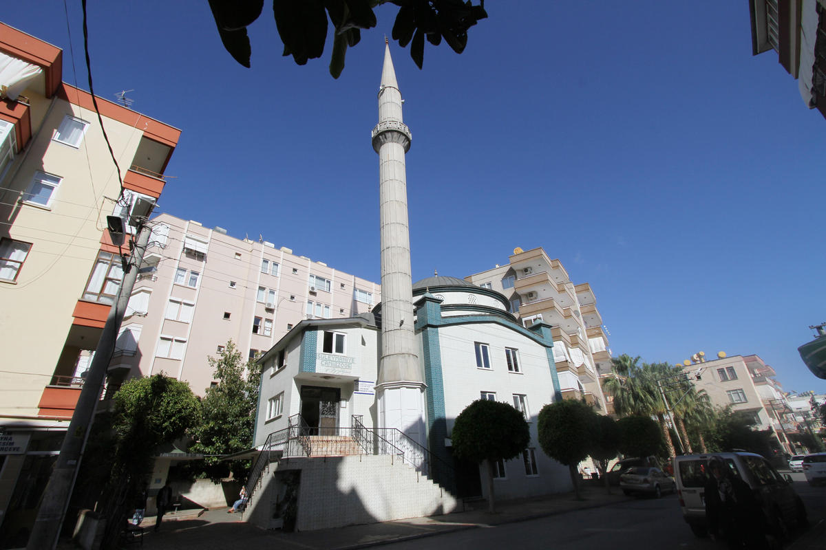 Antalya\'da Camiden Hırsızlık İddiası