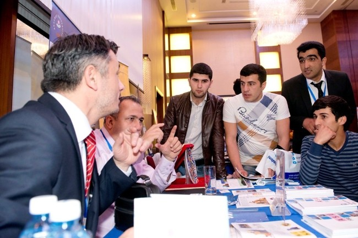 Asü\'nün İmkanları Azerbaycan\'da Tanıtıldı