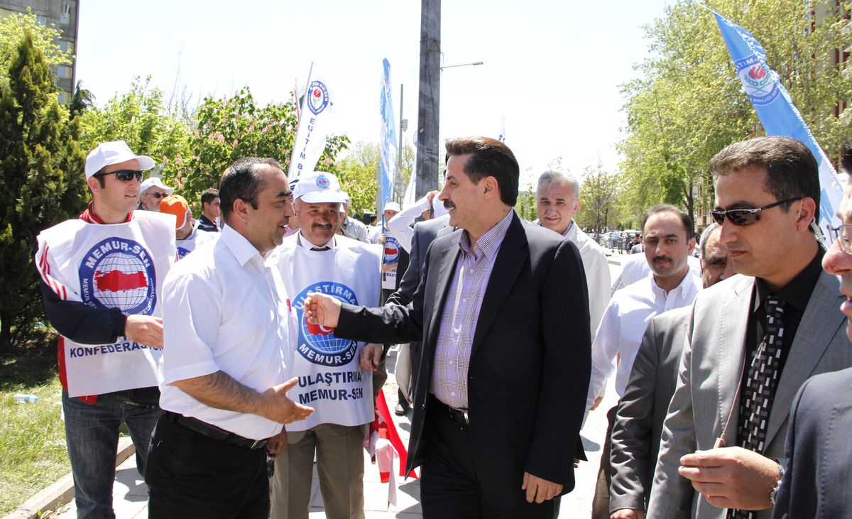 Bakan Çelik\'ten 1 Mayıs Açıklaması