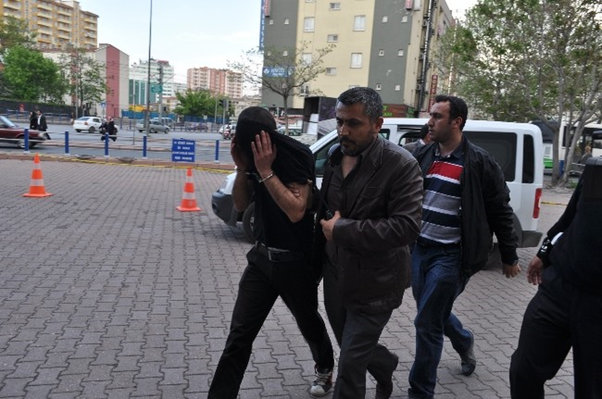 Banka Soyguncusu 1 Saatte Yakalandı
