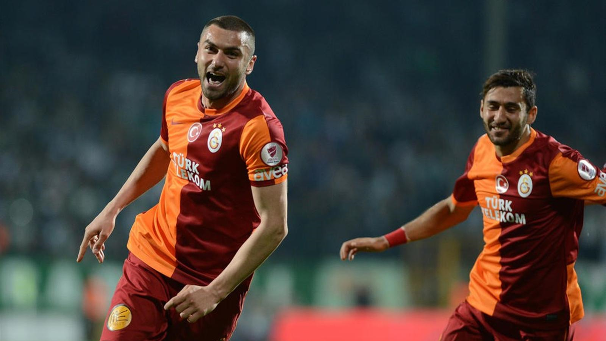 Burak Yılmaz\'dan Galatasaray\'a İki Yıllık Yeni Kontrat