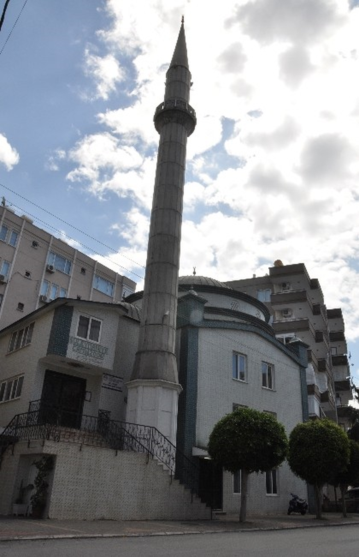 Alanya\'da Cami Hırsızı Yardım Kutusunu Çaldı
