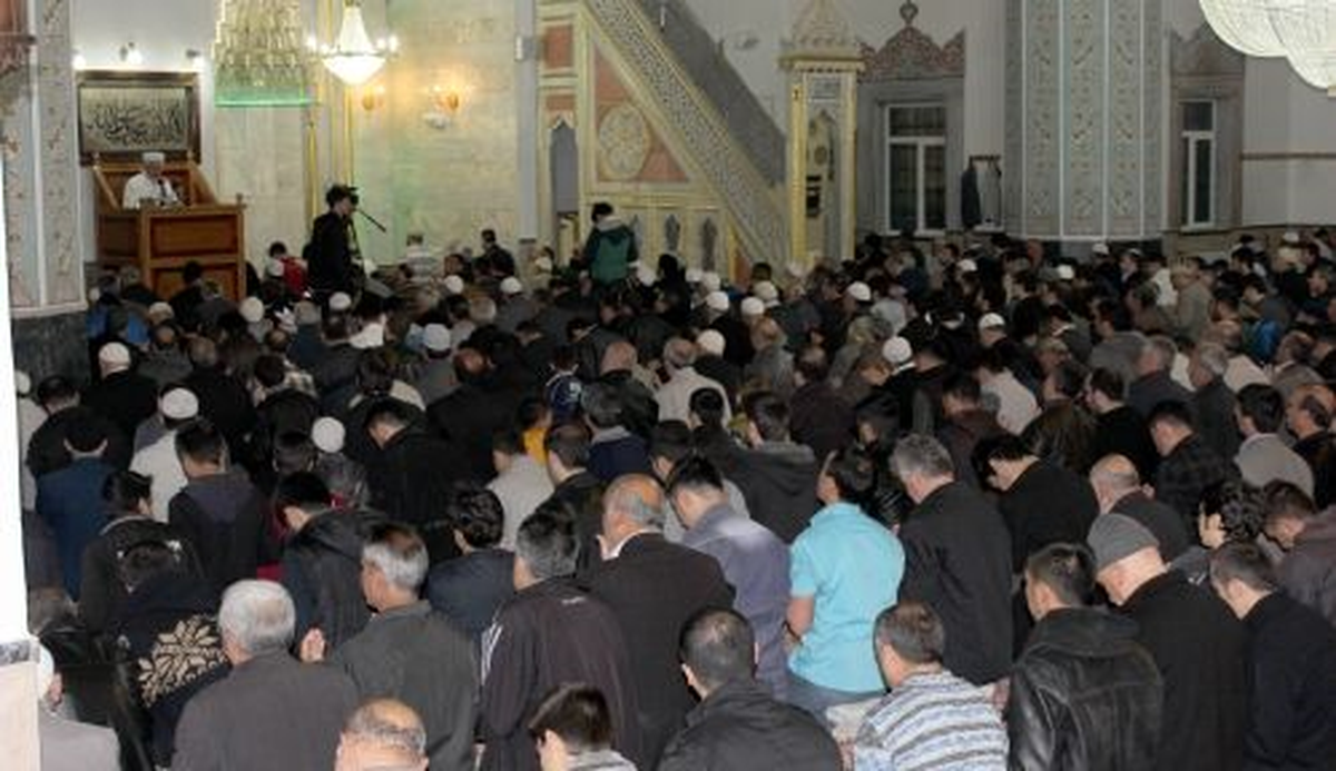 Gaziantep, Şanlıurfa ve Kahramanmaraş\'ta Regaib Kandili Coşkuyla Kutlandı