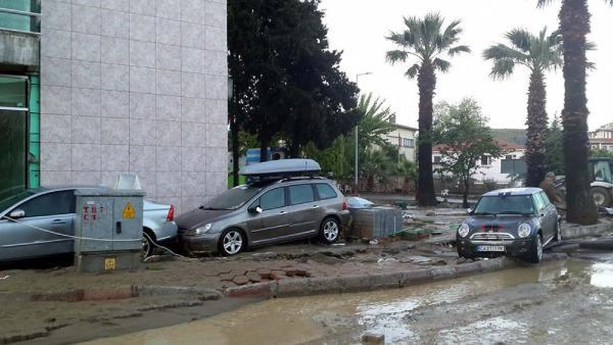 Gökçeada\'yı Sel Vurdu (3)