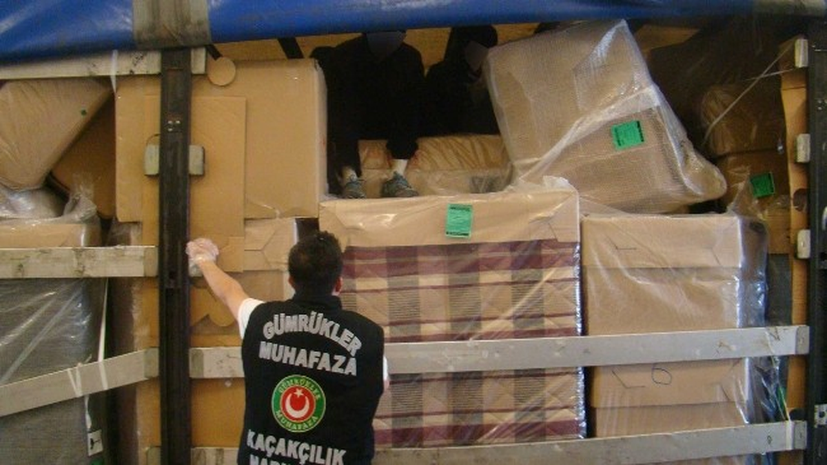 Kapıkule\'de 8 Kaçak Göçmen Yakalandı