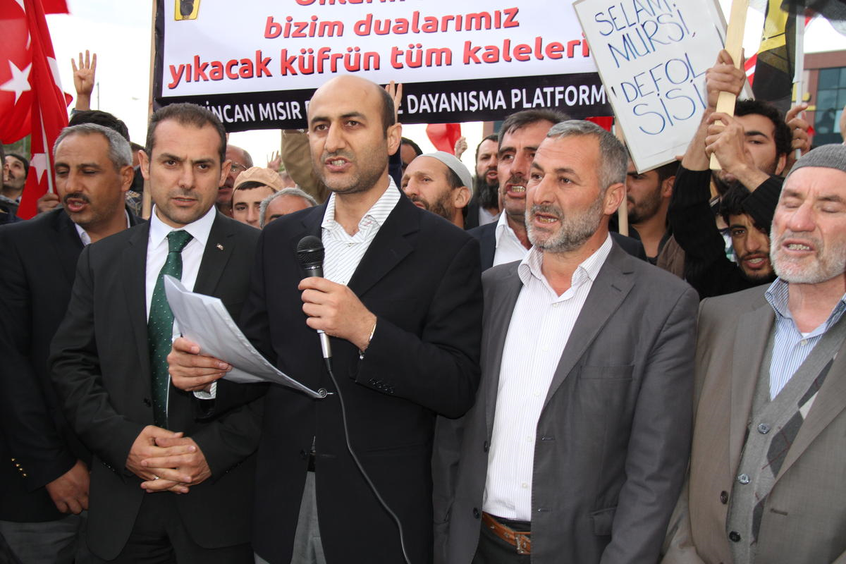 Mısır\'da Darbe Karşıtlarına Verilen İdam Cezaları