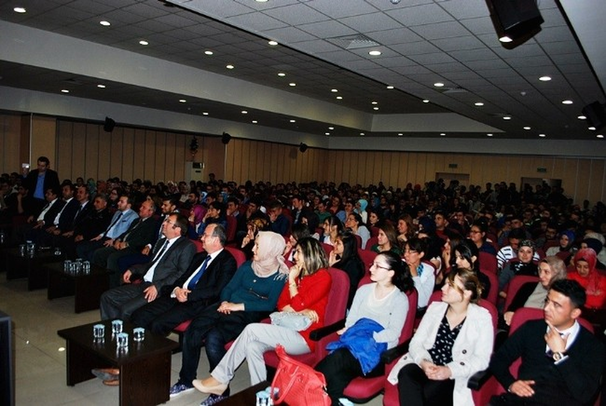 Tosya\'da Kişisel Gelişim Semineri Düzenlendi