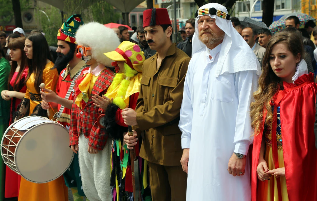 Uluslararası Karadeniz Tiyatro Festivali Başladı