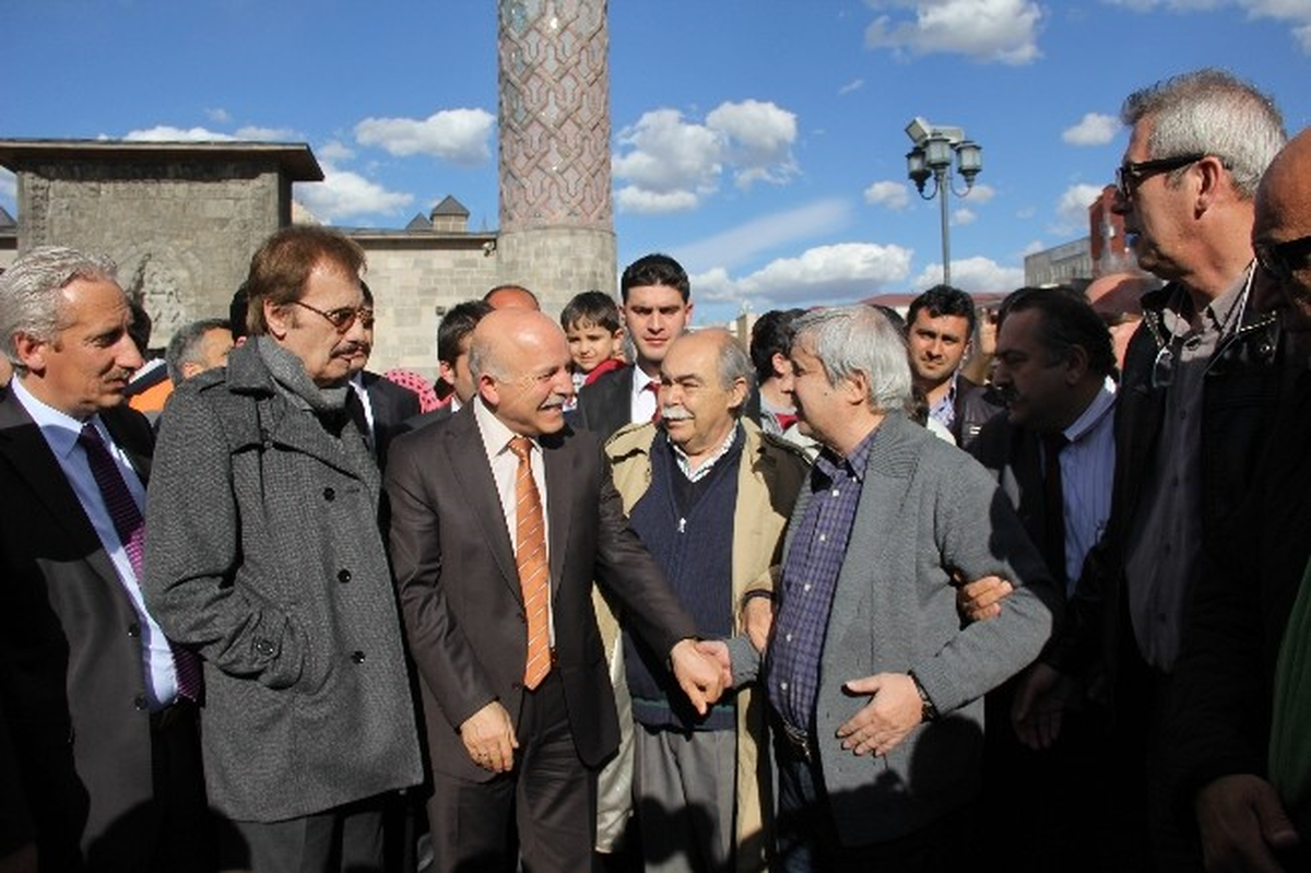 Ünlü Sanatçıdan Komedi Filmlerine Eleştiri