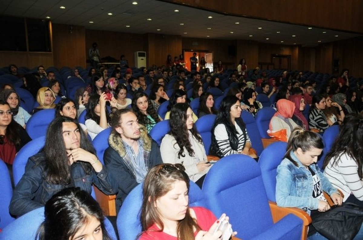 Yüksek Sadakat, Omü\'de Sevenleriyle Buluştu