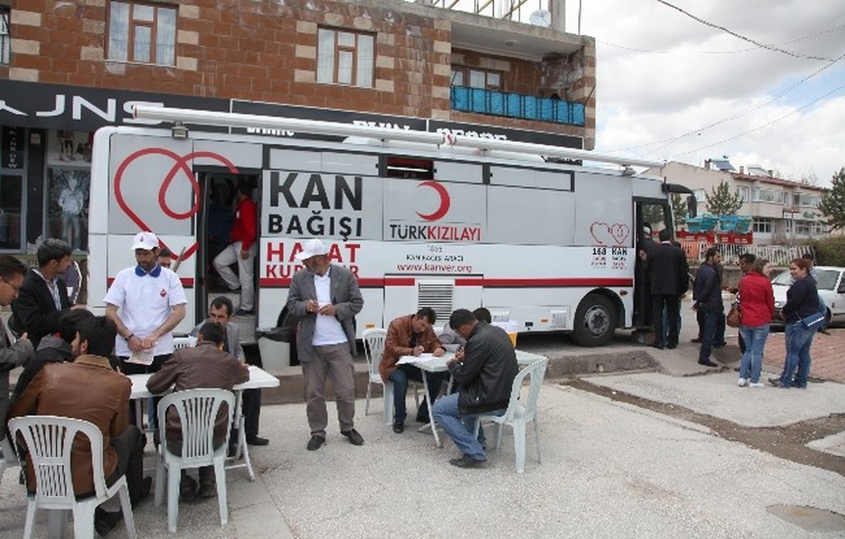 Ahlat\'ta Kan Bağışı Toplandı