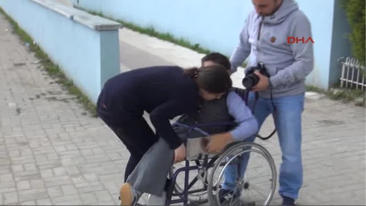 Ameliyat Olunca Bacağını Kaybetti, Ailesi AİHM\'de Dava Açmaya Hazırlanıyor