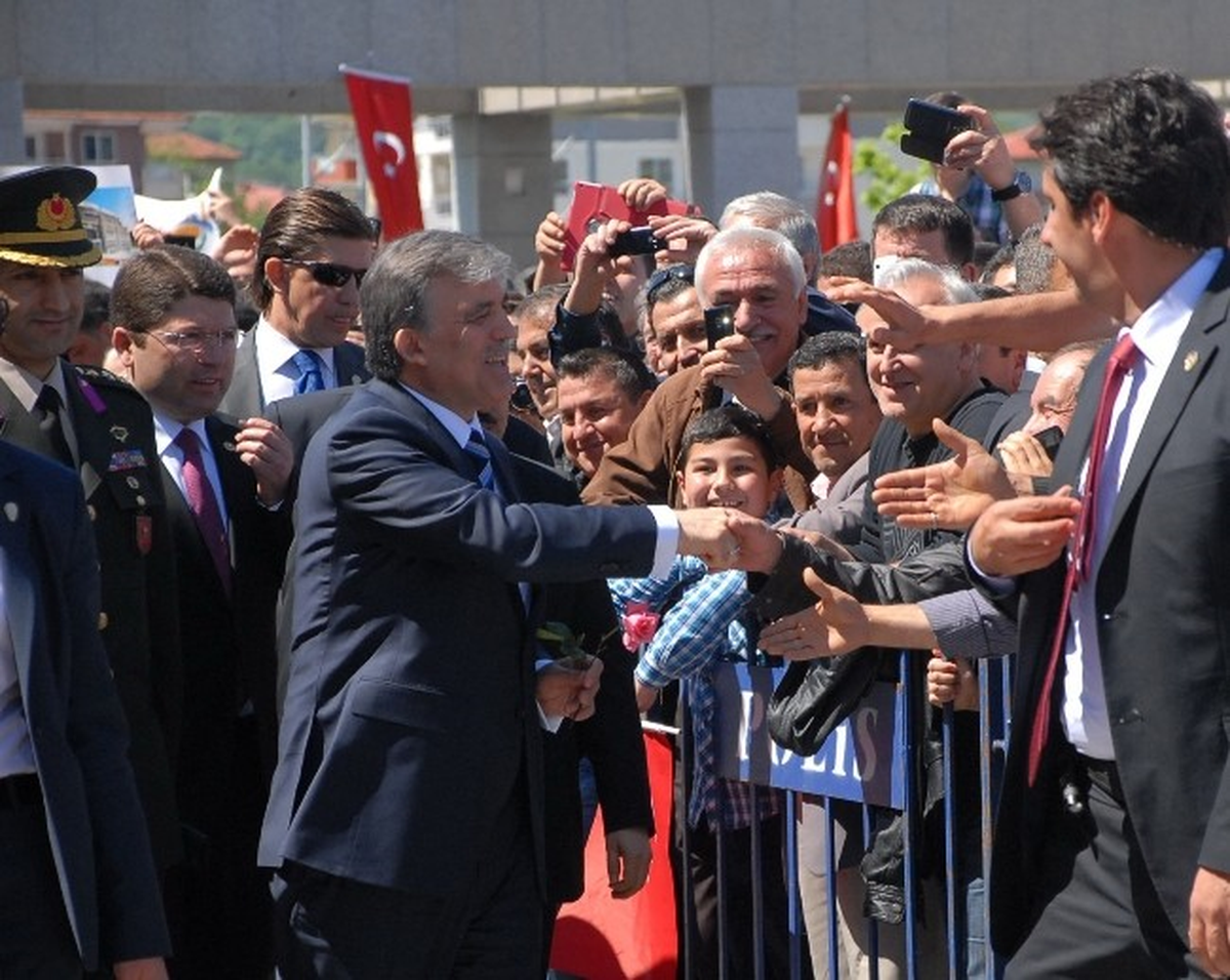 Bartın\'da Cumhurbaşkanı Gül\'e Sevgi Seli