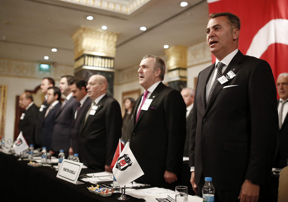 Beşiktaş Kulübü Divan Kurulu\'nda "Pusu" Tartışması