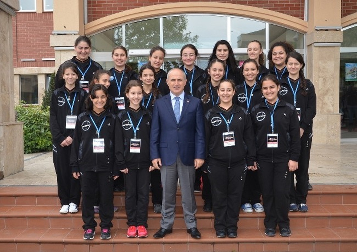 Büyükçekmeceli Dansçılar, Birincilik İçin Artvin\'e Gitti