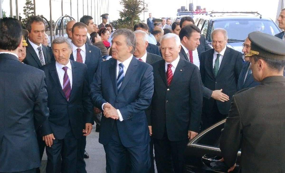 Cumhurbaşkanı Gül Zonguldak\'tan Bartın\'a Uğurlandı