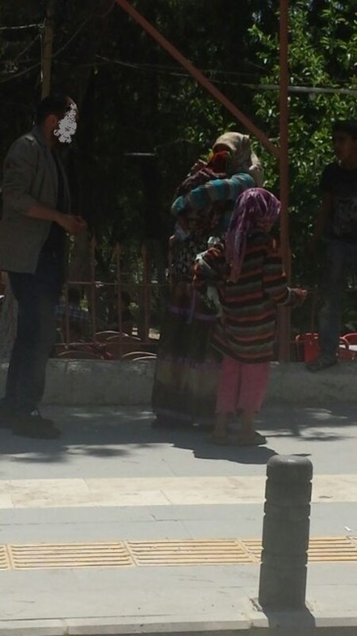 Dilenciler Konusunda Uyarı