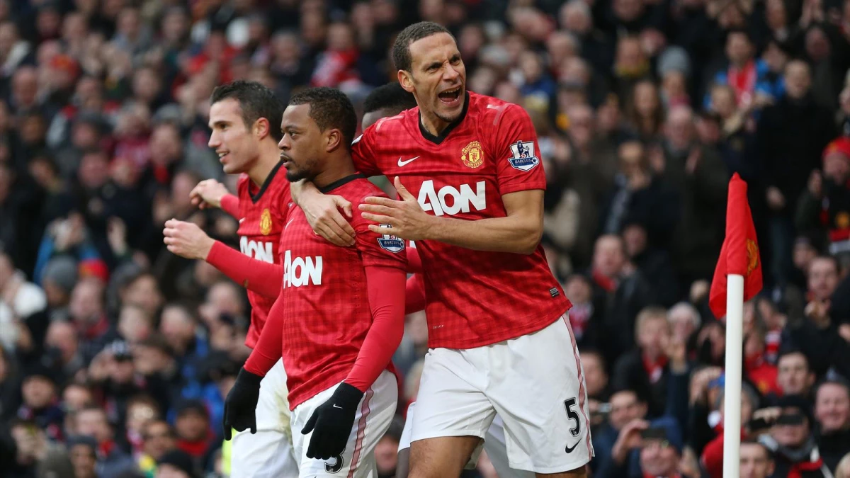 Gigs: Ferdinand ve Evra Takımda Kalabilir