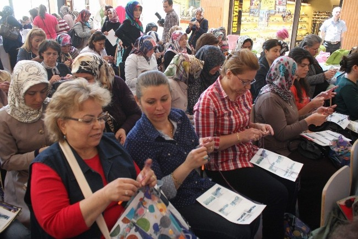 Forum Gaziantep\'te Örgü Örme Yarışması