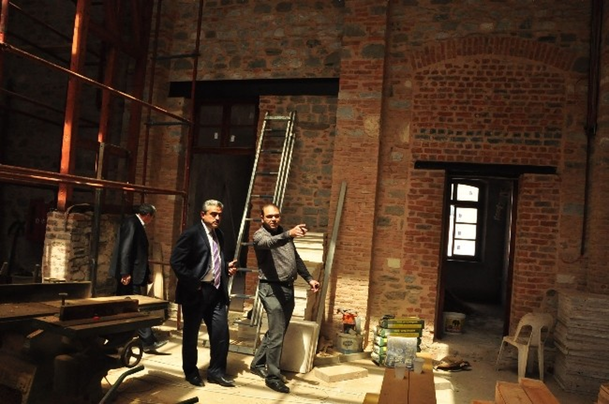 Hangarların Restorasyon Çalışması Devam Ediyor