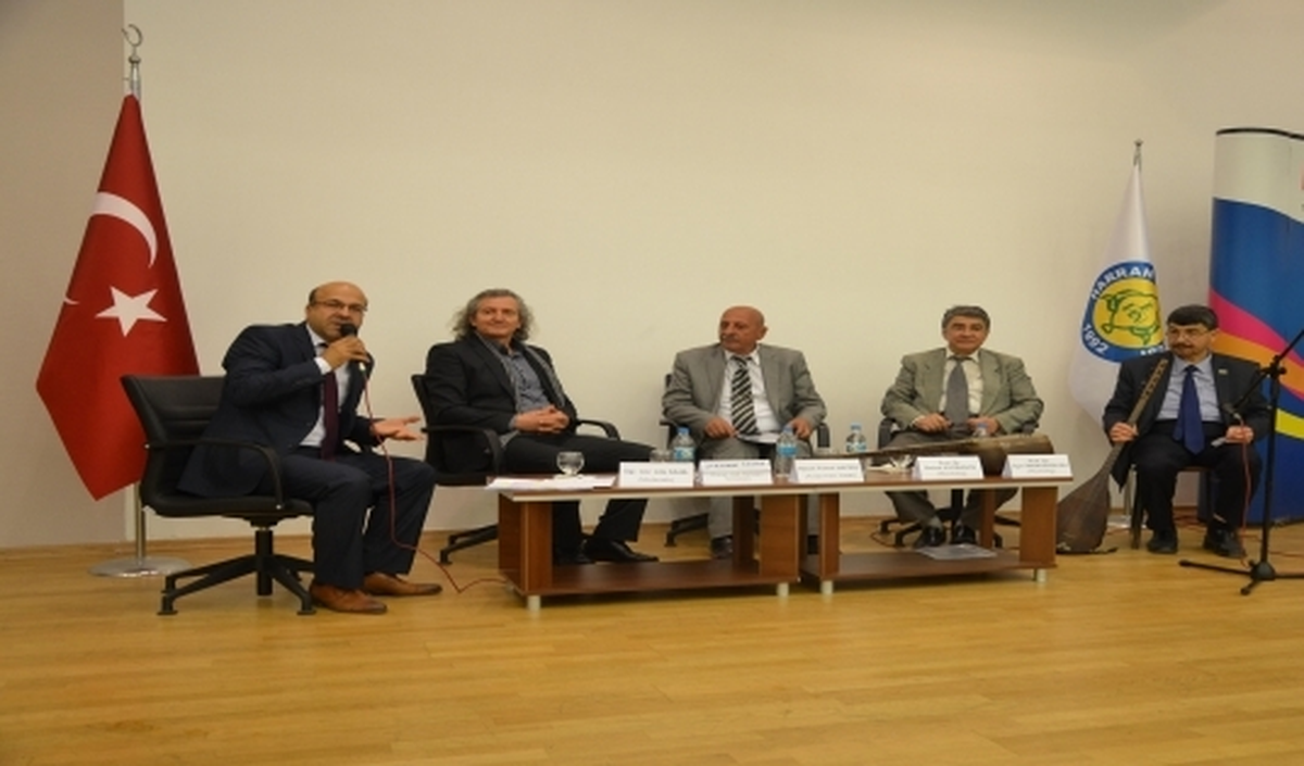 HRÜ\'de "Doğu-Batı Festivali" Yapıldı