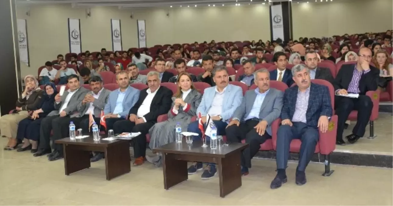 İleri Teknoloji ve Girişimciliğin Altın Kuralları" Konferansı