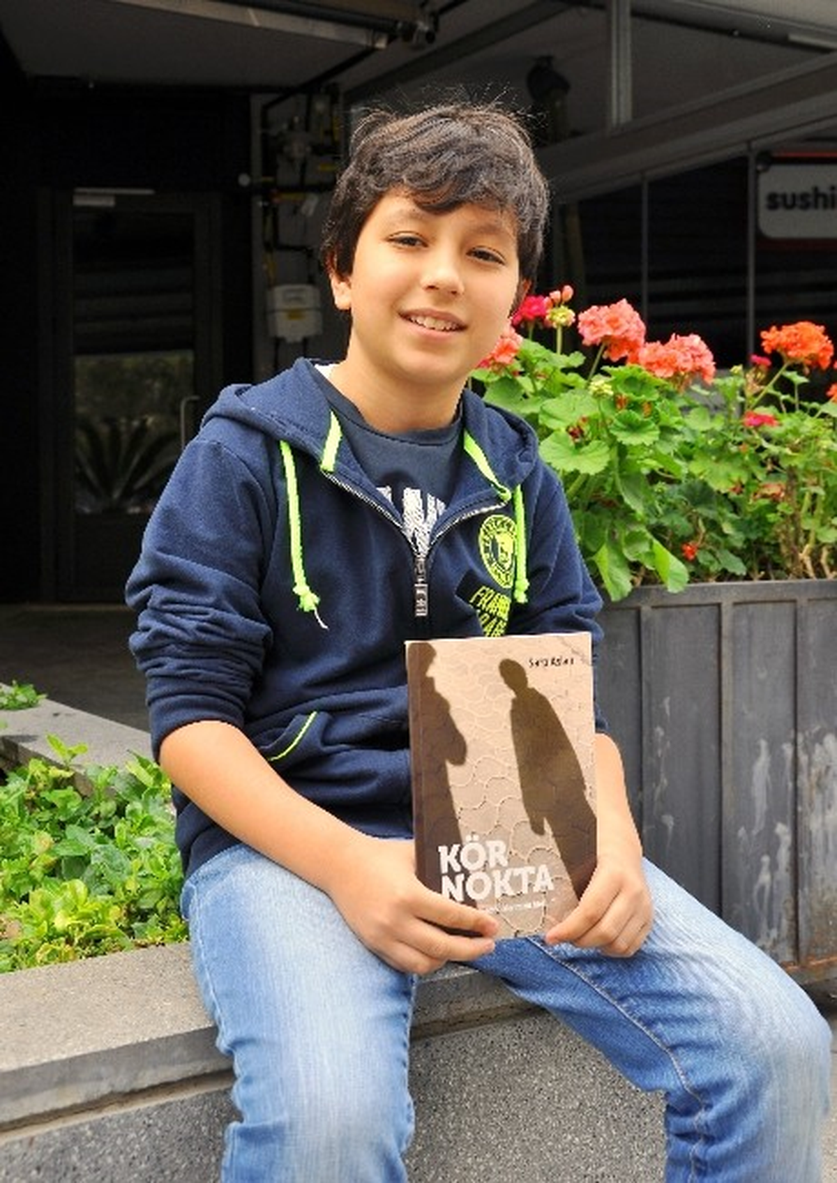 Küçük Yaşında Kocaman Bir Kitap Yazdı