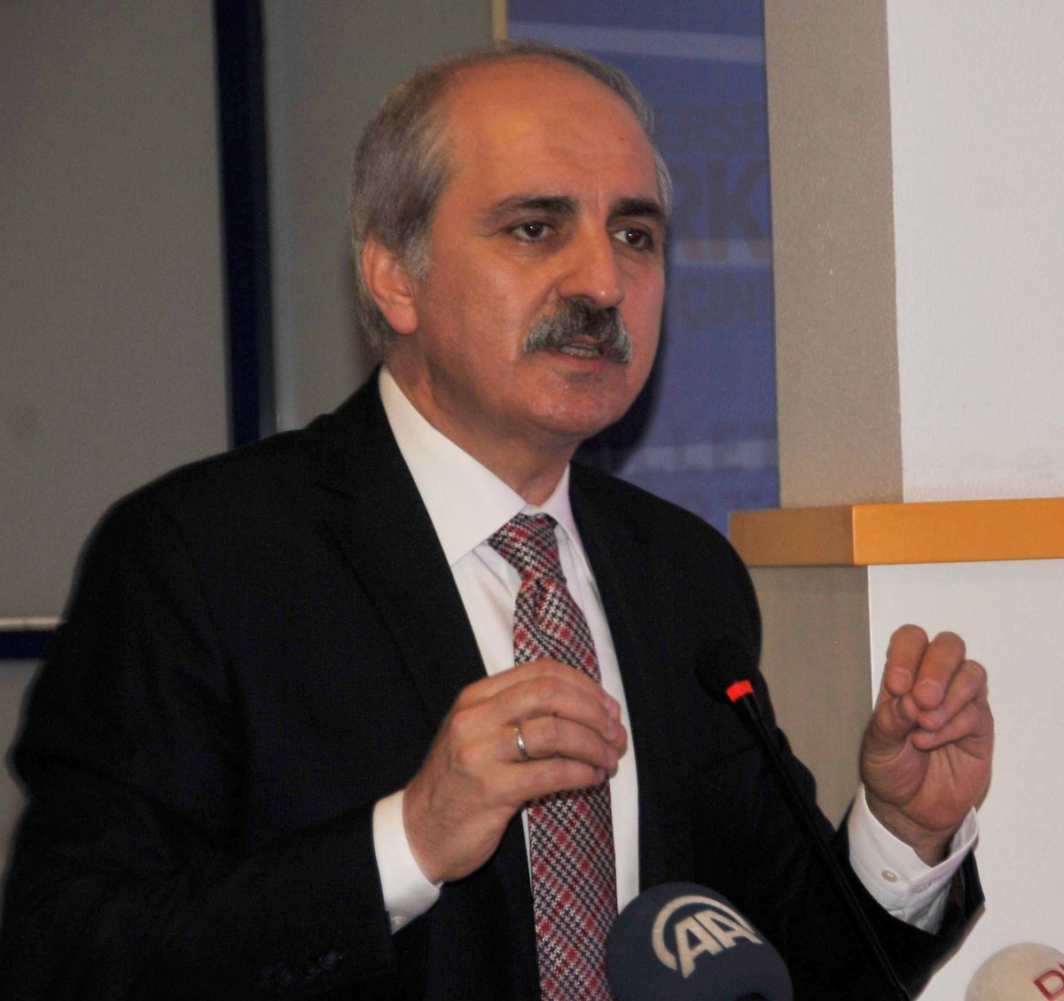 Kurtulmuş: Türkiye\'de Halk İlk Kez Kendi Cumhurbaşkanını Seçecek (2)