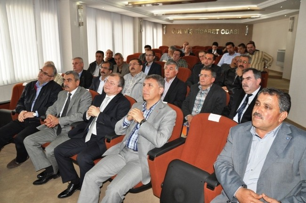 Ödemiş Ticaret Odası, İş Adamlarını Kredi Kayıt Bürosu Hakkında Bilgilendirdi