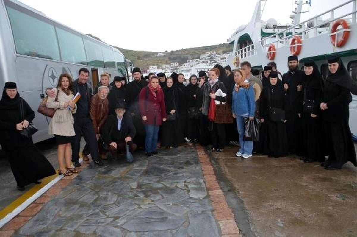 Rumen Genç Rahip ve Rahibeler Selçuk\'ta