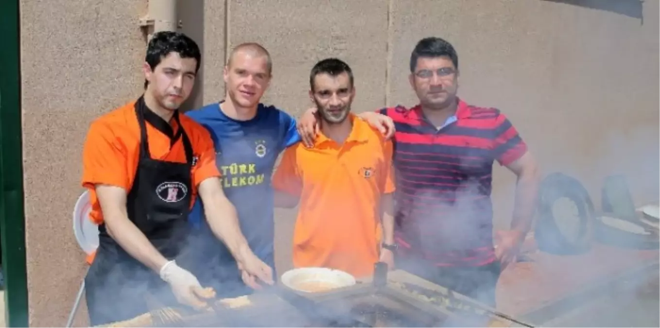 Şampiyonlara Halil İbrahim Sofrası