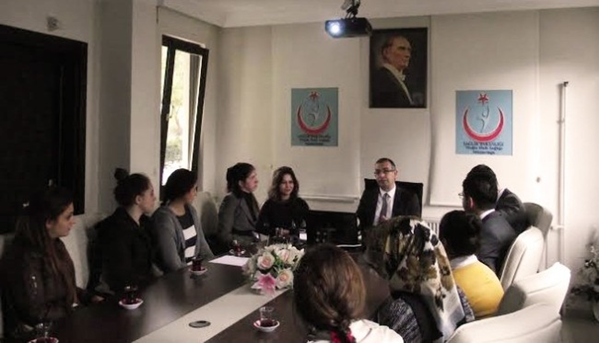 Üniversite Öğrencilerinden Sağlık Kurumlarına Ziyaret