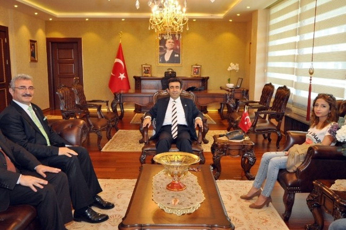 Vali Güzeloğlu, Mersin Time Yönetimini Kabul Etti