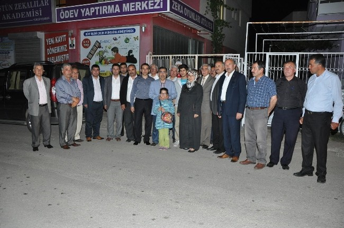 Başakan Çelikcan Kozak Derneğini Ziyaret Etti