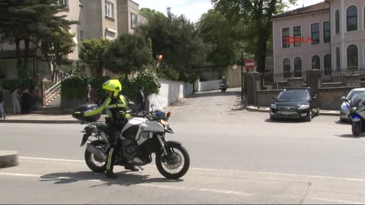 Başbakan Erdoğan Kaza Geçiren Danışmanını Ziyaret Ediyor