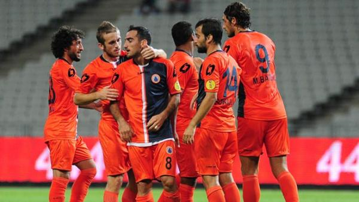 Cumhurbaşkanı Gül\'den Süper Lig\'in İki Yeni Takımına Kutlama