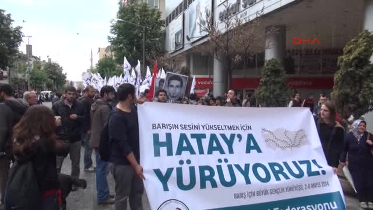 Eskişehir Ali İsmail Korkmaz Heykeline Yürüdüler