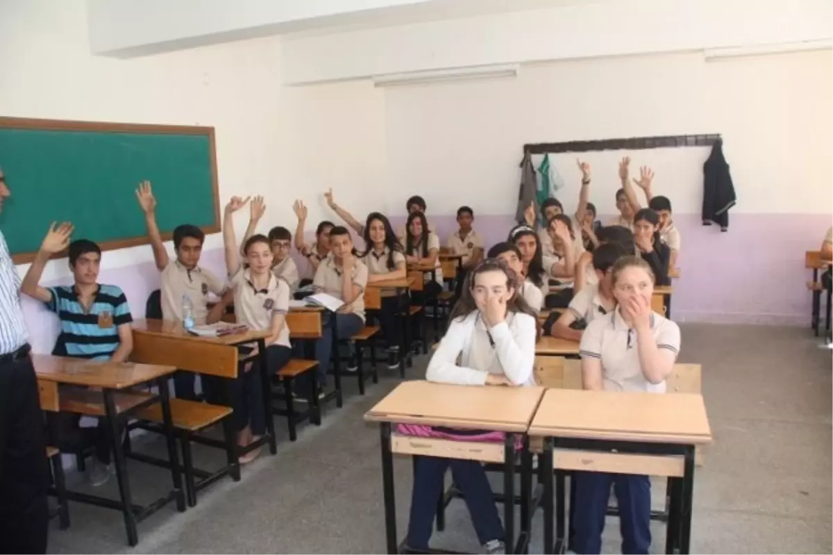 Fatih Projesi Kapsamında Mut\'ta 582 Adet Tablet Dağıtıldı