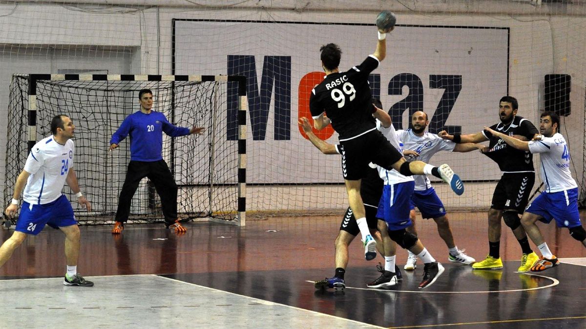 Hentbol\'da Yarı Final Mesaisi Devam Ediyor