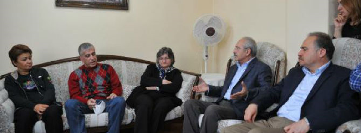 Kılıçdaroğlu\'ndan Albay Özenalp\'in Ailesine Taziye Ziyareti