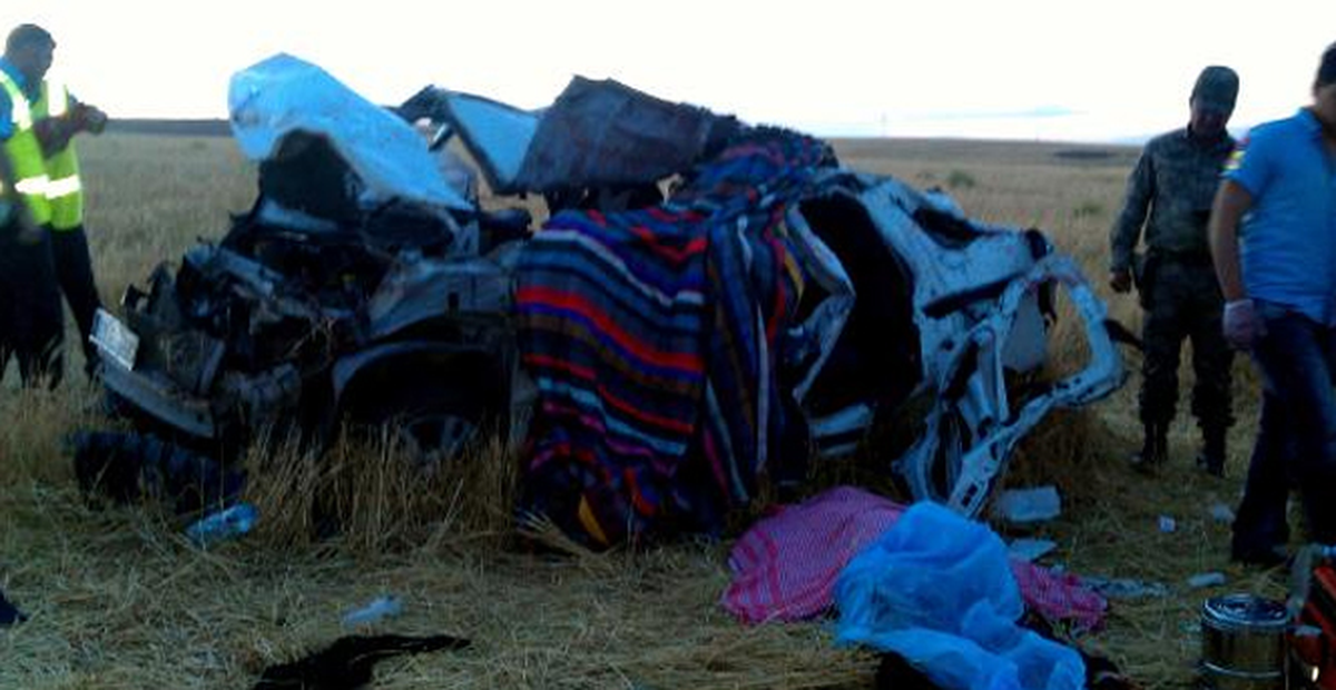 Öğrencileri Taşıyan Araç Şarampole Yuvarlandı: 3 Ölü